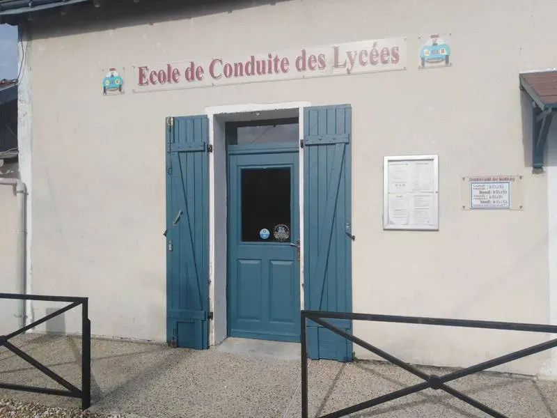 façade auto-école